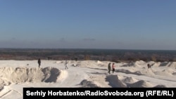 Съёмочная площадка в меловом карьере неподалёку от Славянска