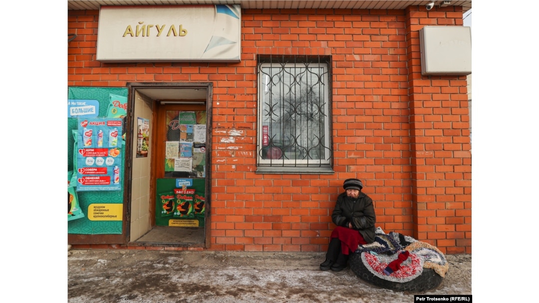 Жалаңаш Чехова бейнеленген онлайн порно видео