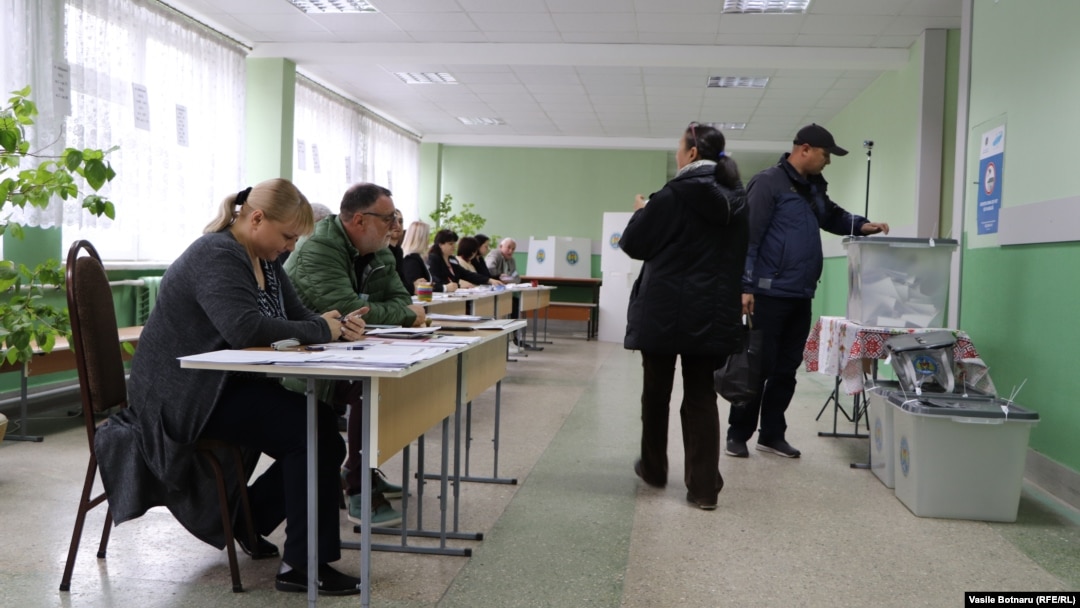 The Central Election Commission said that nearly 400,000 of the country's 2.8 million registered voters had cast ballots by late morning local time.