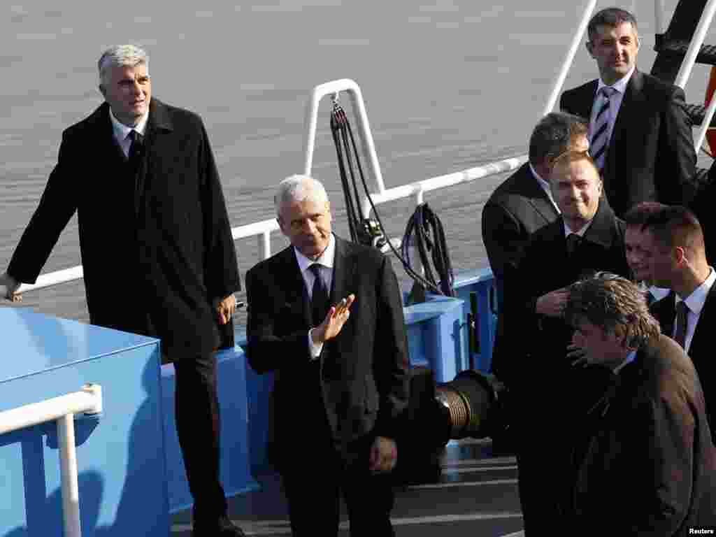 Hrvatska - Predsjednik srbije Boris Tadić posjetio je Vukovar,04.11.2010. Foto: Reuters / Ivan Milutinović 