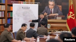 Заседание на Централната военна комисия на Корейската трудова партия в Пхенян.