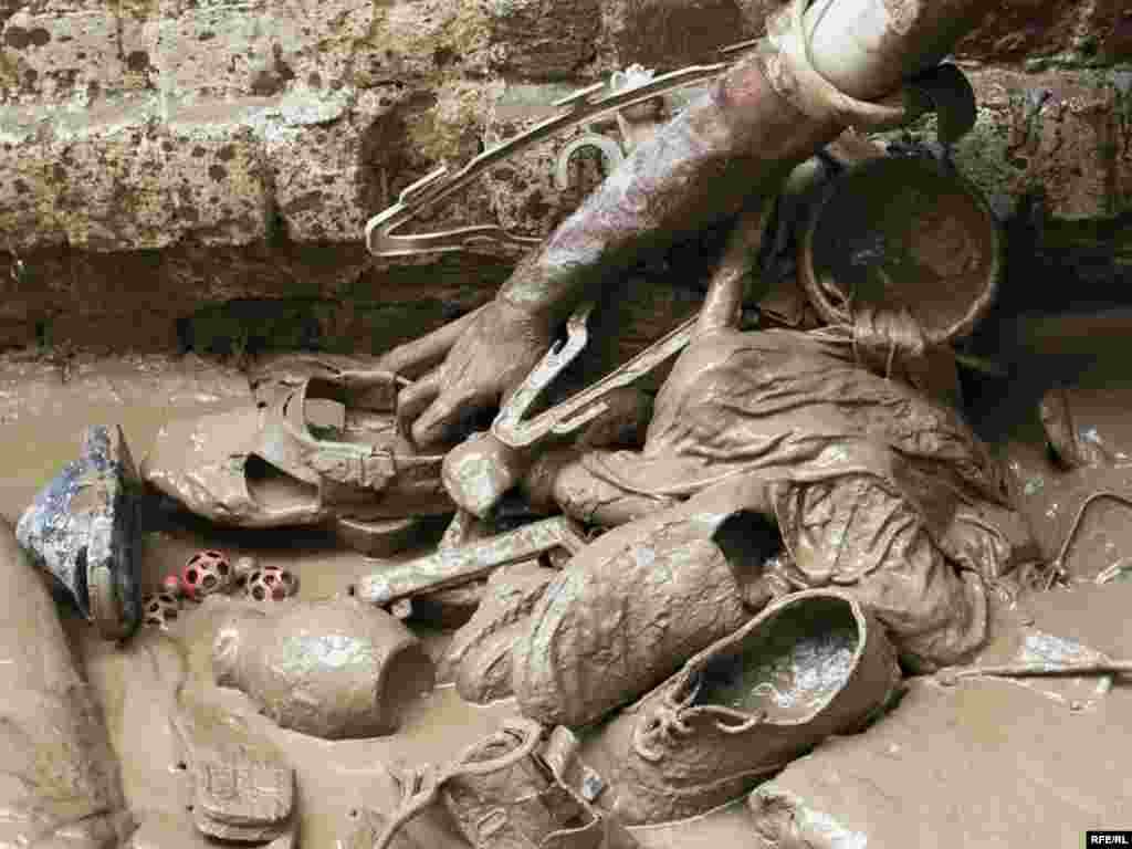 Të prekurit nga përmbytjet #15