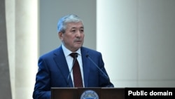 Адылбек Касымалиев.