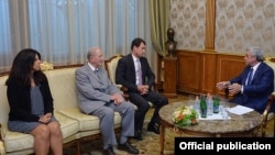 Armenia - President Serzh Sarkisian (R) meets with legal experts from the Council of Europe's Venice Commission, Yerevan, 24Aug2015.