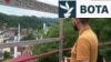 Gjenocidi në sytë e një fëmije: “Rri pranë meje, mos u ndaj as edhe një sekondë”