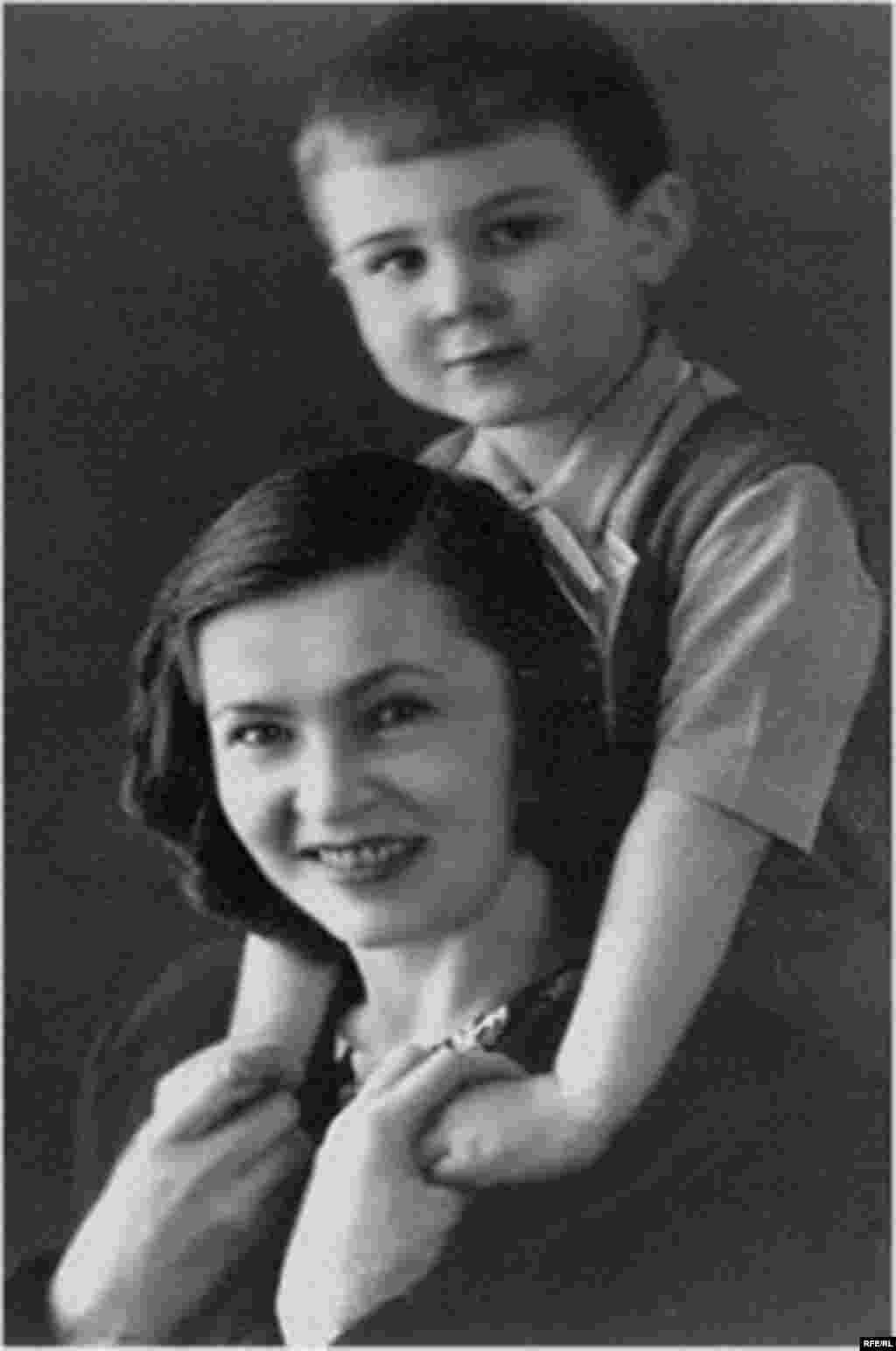 Müslim Maqomayev #19