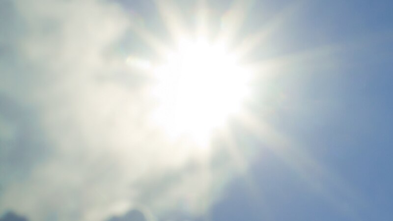 Времето денеска: сончево со мала до умерена облачност