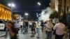 У Тбілісі поліція застосувала проти демонстрантів біля парламенту сльозогінний газ