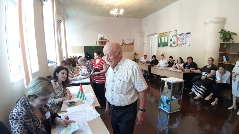 Окружные комиссии опубликовали очередные данные о голосовании на выборах абхазского президента