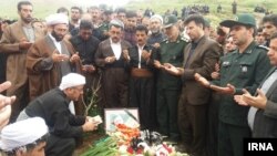 تصویری که خبرگزاری ایرنا از مراسم تدفین کشته شده درگیری سپاه با عناصر مخالف جمهوری اسلامی منتشر کرده است.