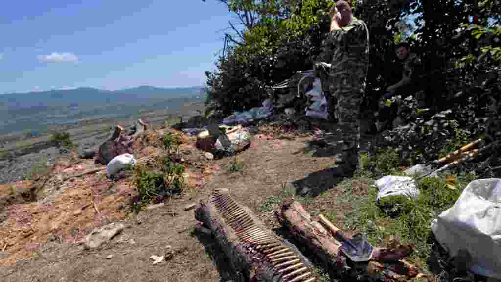 8 августа: вооруженные люди из Южной Осетии занимают позиции у Цхинвали