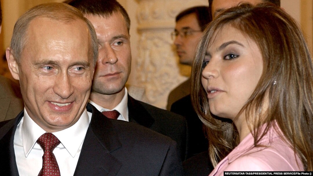 Алина Кабаева се смята за жената до Владимир Путин. 