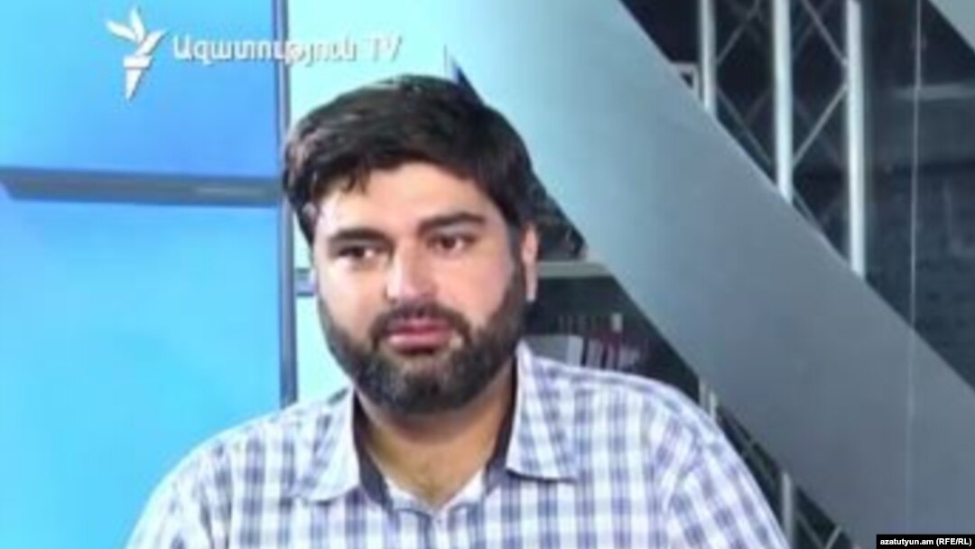 Армянский политолог Микаэл Золян