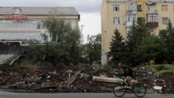 'Now It's Even Worse': Residents Hold Out In Ukraine's Frontline City Of Bakhmut