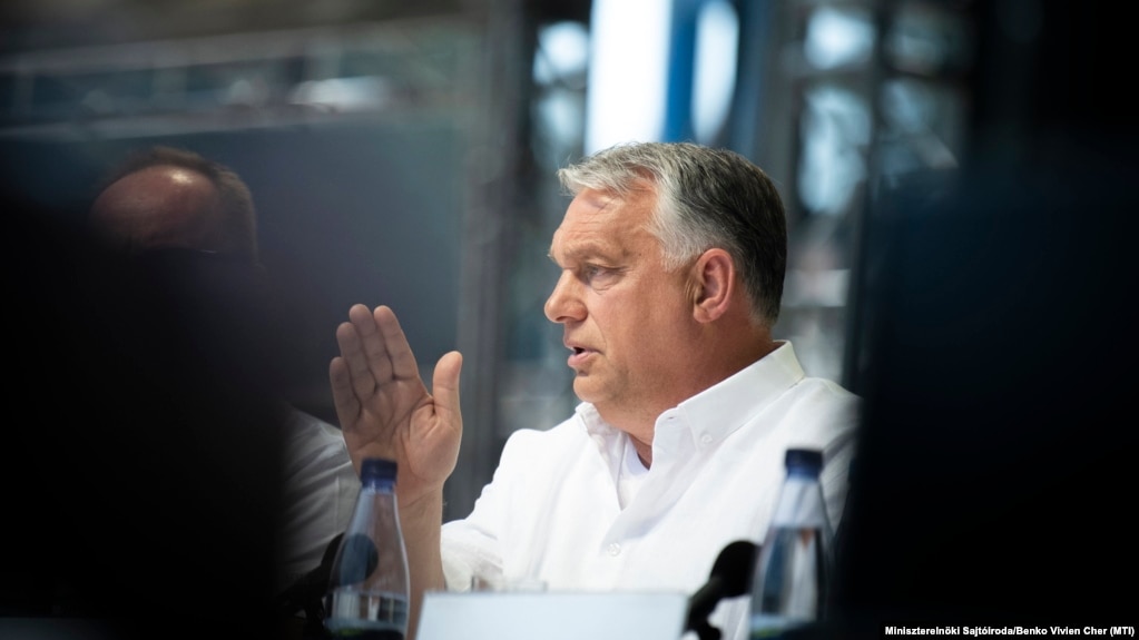 Orbán Viktor beszédet mond a Bálványosi Szabadegyetemen 2022. július 23-án