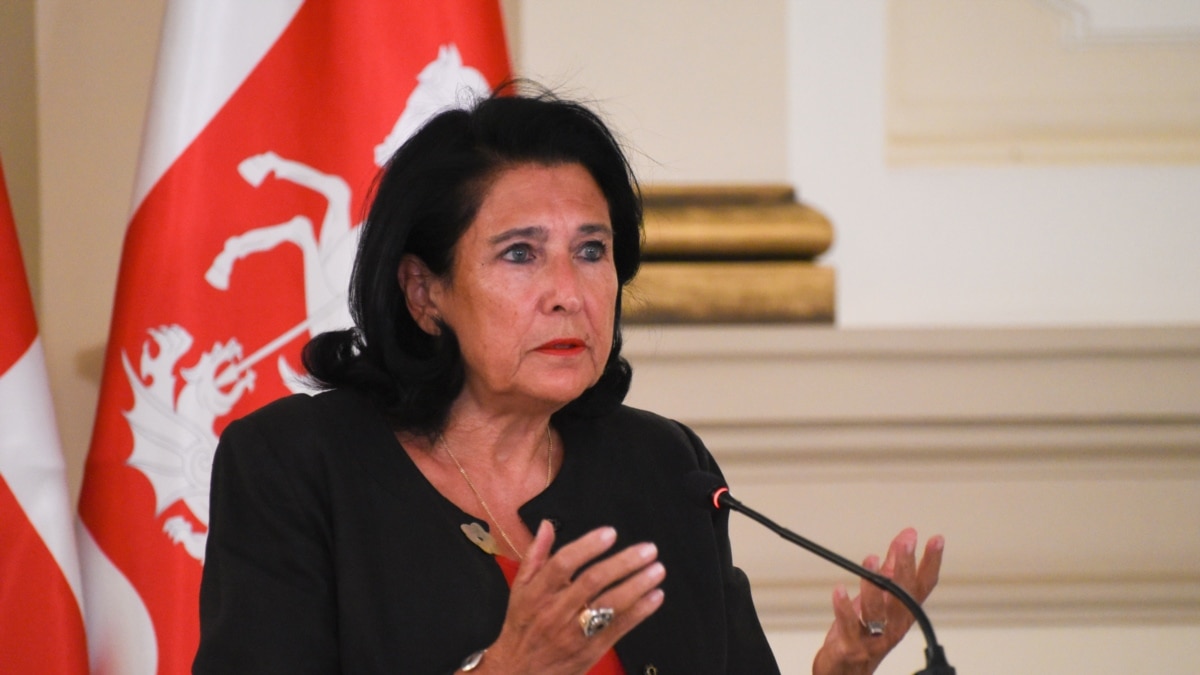 Президентка Грузії заявила, що Росія має відповісти за звірства в Ізюмі