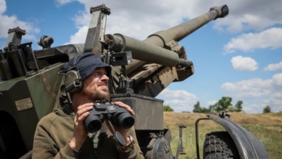Руското настъпление в Донбас бележи минимален напредък докато украинските сили
