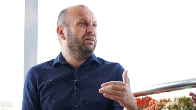 Programi i mesditës