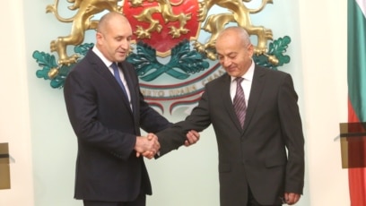 Президентът Румен Радев назначи двукратния служебен премиер Гълъб Донев за