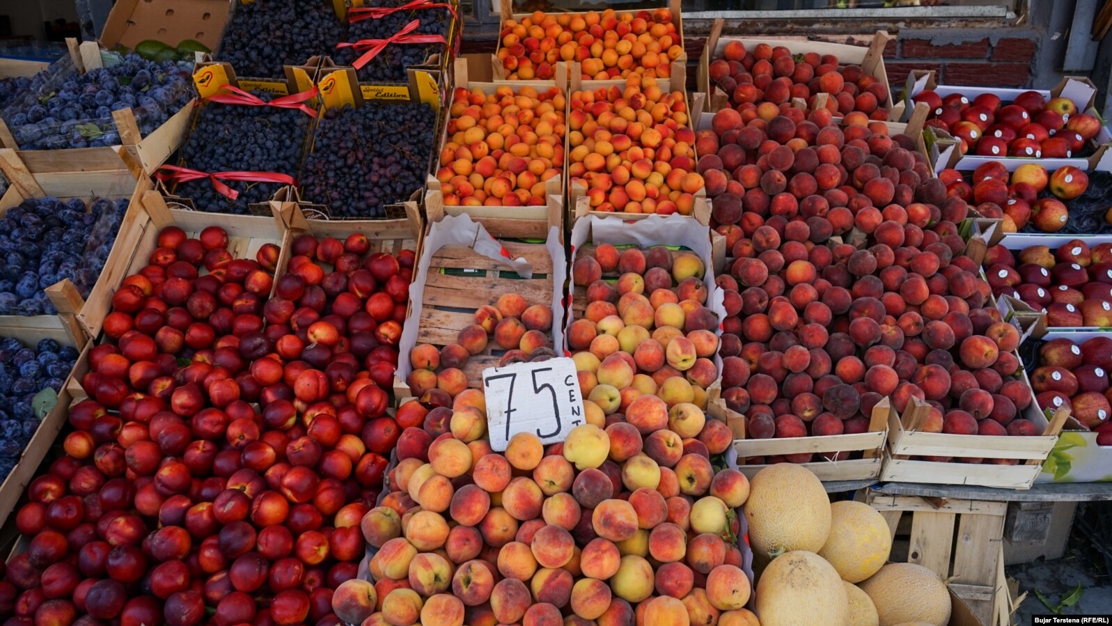 Green Market in Pristina.