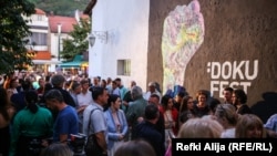 Atmosfera në hapje të festivalit Dokufest në Prizren. 5 gusht 2022.