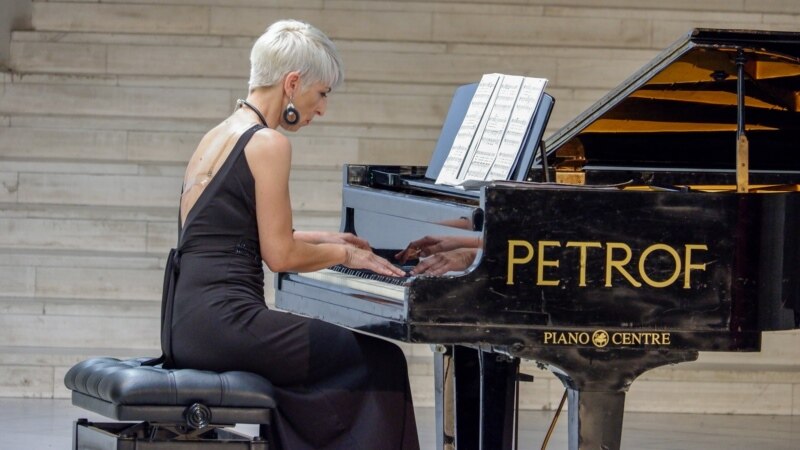 Билјана Петровска, пијанистка: „Здивот на вечната љубов“ е албум инспириран од љубовта