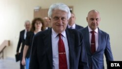 Вътрешният министър в оставка Бойко Рашков и екипът му.