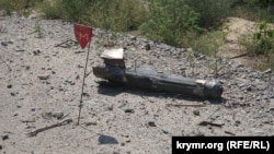Не здетонована ракета від ПТУРа на дорозі в укріпрайоні поблизу села Іванівка