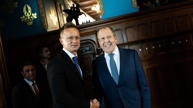 Лавров пообещал Сийярто в Москве, что Россия «немедленно рассмотрит» просьбу Венгрии о дополнительных поставках газа