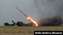 Ukrain prezidentiniň edarasy ruslaryň ýurduň ikinji iri şäheri Harkowa zarbalary urandygyny aýdýar