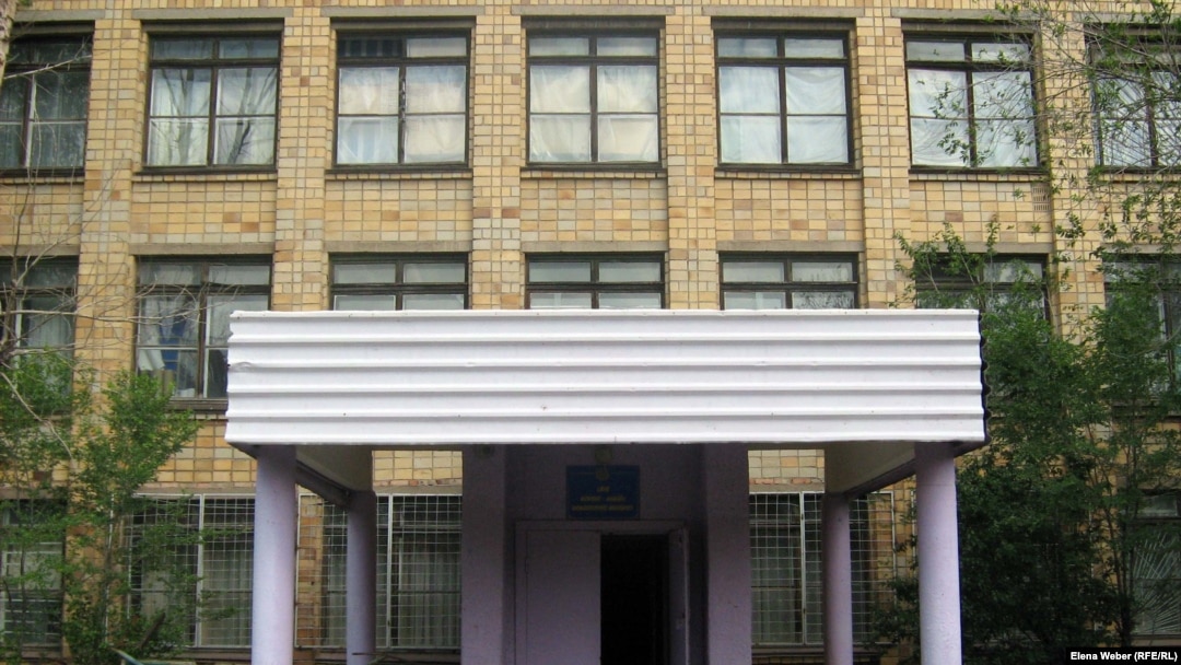 Temirtau's Russian lyceum No. 9 will be a Kazakh-language school in the fall.