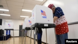 Милиони американвци гласуваха във вторник на междинните избори.