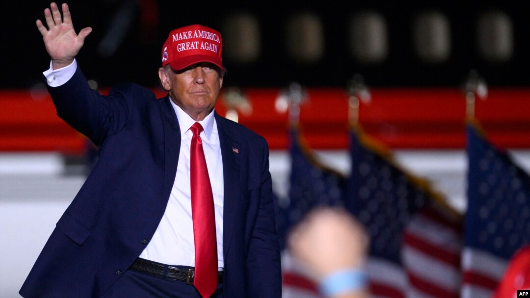 Până la alegerile prezidențiale din 2024, Donald Trump va trebui să găsească un țap ispășitor pentru rezultatele slabe ale candidaților pe care i-a susținut la alegerile din 2022 și să își consolideze baza de alegători.