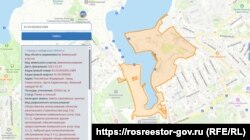 Земельный участок территории бывшей воинской части в Карантинной бухте (обозначен желтым) на кадастровой карте РФ