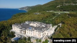 „Palatul lui Putin” de la Marea Neagră, descoperit de Navalnîi și echipa sa.