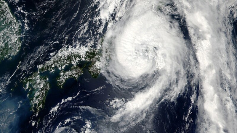 Нов силен тајфун се приближува кон Јапонија 