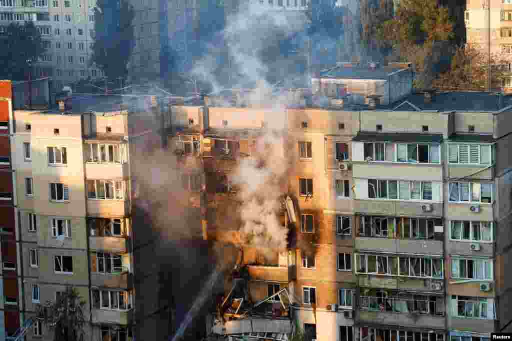 Російські військові регулярно з різних видів озброєння – ударними БпЛА, ракетами, КАБами, РСЗВ – атакують українські регіони