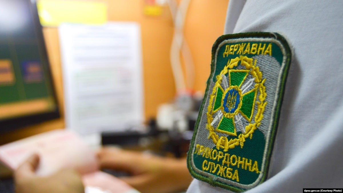 oi5.ru: Двум российским музыкантам запретили въезд в Украину из-за визита в оккупированный Крыма и Донецка Двум российским музыкантам запретили въезд в Украину из-за визита в оккупированный Крыма и Донецка