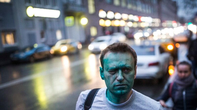 Aflat în stare critică, Alexei Navalnîi ar urma să fie transferat la un spital din Germania