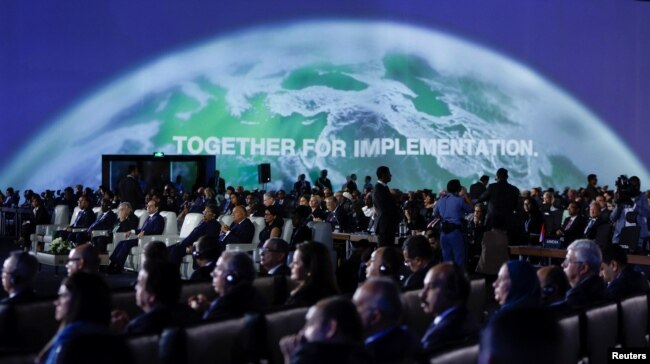 Generalni sekretar Ujedinjenih naroda Antonio Guterres, egipatski predsjednik Abdel Fattah al-Sisi i drugi prisustvovali su klimatskom samitu COP27 u Šarm el Šeiku u Egiptu; 7. novembar 2022.