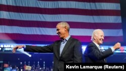 Барак Обама и Джо Байдън отидоха заедно на митинг на демократите във Филаделфия