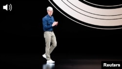 Генеральный директор корпорации "Apple" Тим Кук 