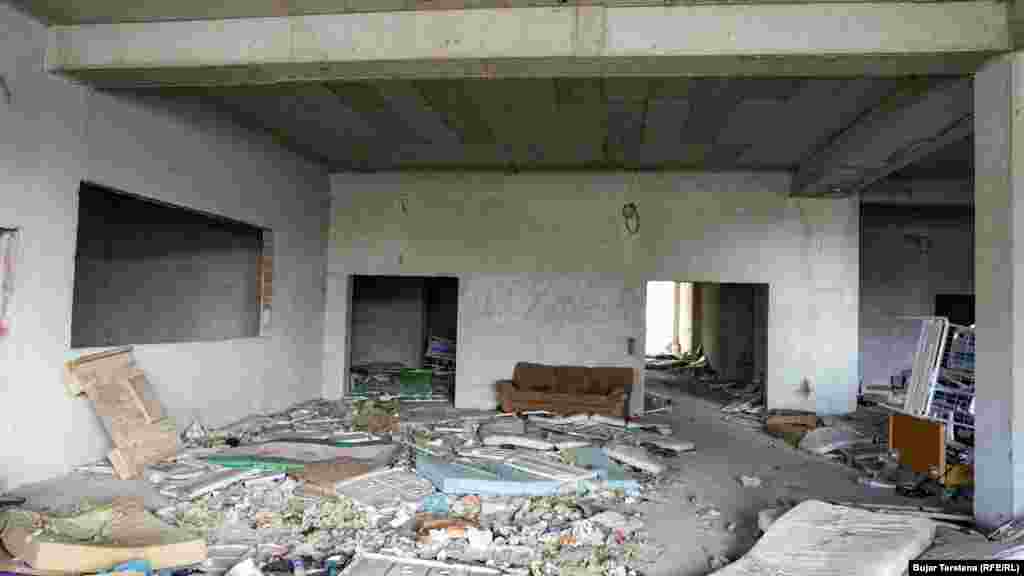 Ka hapësira që duken edhe kështu.