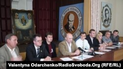 Представники восьми партій, що підписали Меморандум про спільні дії на виборах