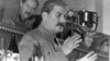Йосип Сталін, генеральний секретар Комуністичної партії Радянського Союзу доповідає про проєкт нової радянської конституції у Кремлі. Москва, 1936 рік