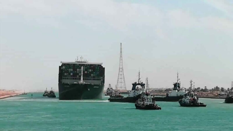 Navigația pe canalul Suez a fost reluată 