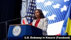 E ngarkuraa me punë në Ambasadën amerikane në Prishtinë, Anu Prattipati.