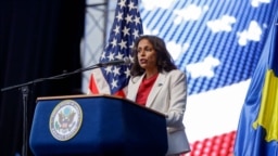 E ngarkuara me punë në Ambasadën amerikane në Prishtinë, Anu Prattipati. E ngarkuara me punë në Ambasadën amerikane në Prishtinë, Anu Prattipati.