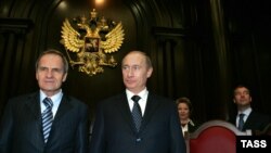 Vladimir Putin sa predsjednikom Ustavnog suda Valerijem Zorkinom