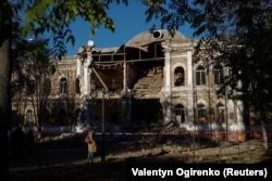 Clădire avariată din Nikolaev, unul din orașele cele mai afectate de războiul din Ucraina. Fotografie cu caracter ilustrativ.